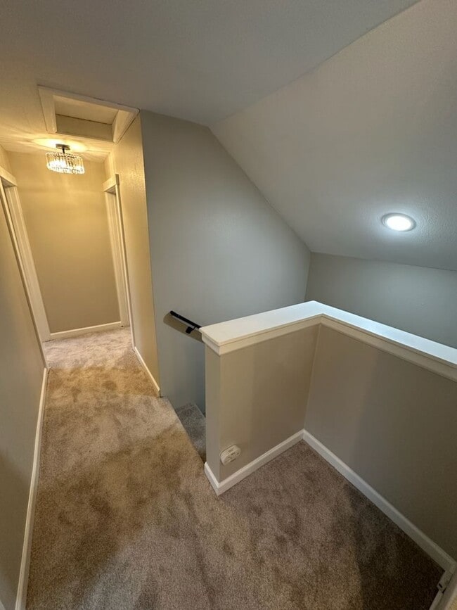 Building Photo - Tucked Away in Steilacoom