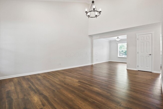 Building Photo - 5998 Blaverly Dr