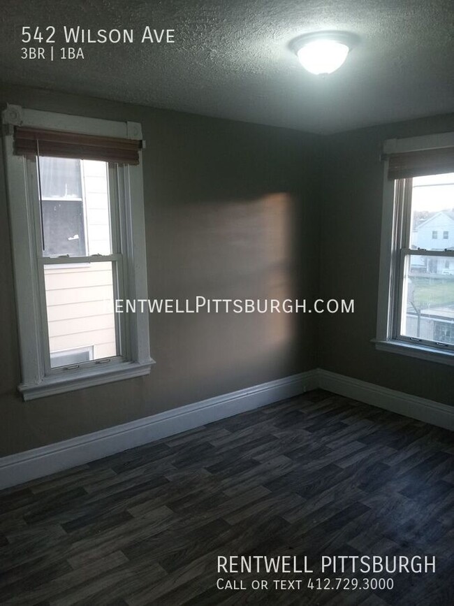 Building Photo - 3 Bedroom Home in Clairton