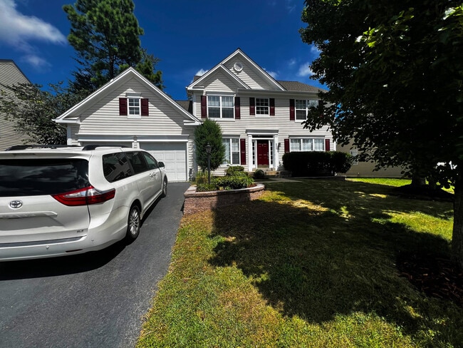 Building Photo - 9255 Glen Meadow Ln