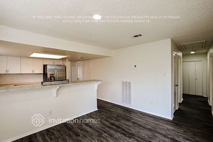 Building Photo - 15610 Cabot Creek Cir