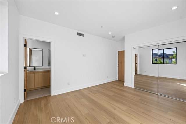 Building Photo - 13602 Burbank Blvd