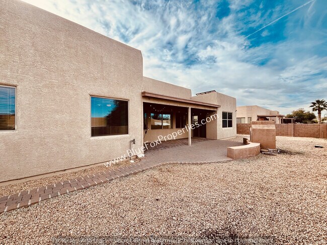 Building Photo - 7910 W Little Eagle Ct