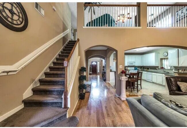 Building Photo - 8007 Blackcherry Ln