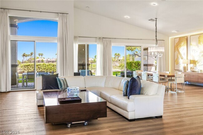 Building Photo - 404 Summer Mesa Dr