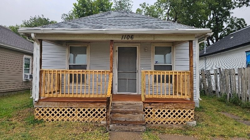 Building Photo - 1106 Park St