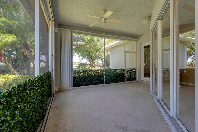 Building Photo - 2444 SW Brookwood Ln