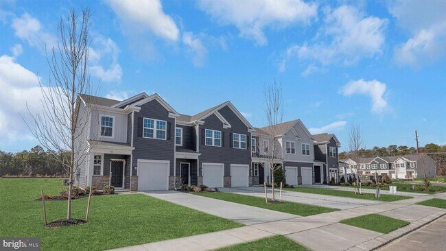 Building Photo - 211 Hermosa Dr