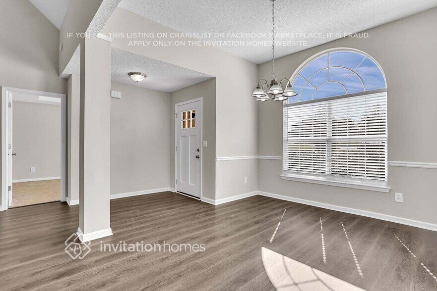 Building Photo - 518 Vaughan Valley View
