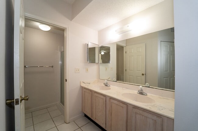 Building Photo - 2BR/2BA Condo in Conquistador – Shores of ...