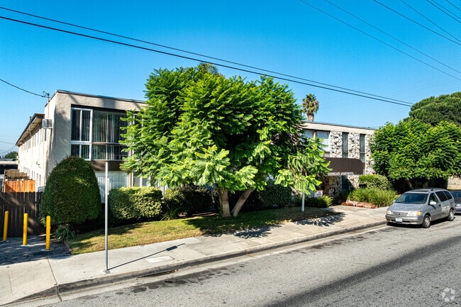 Building Photo - Stonegate Apartments