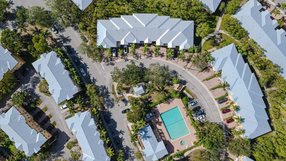 Building Photo - 2320 Shoma Ln