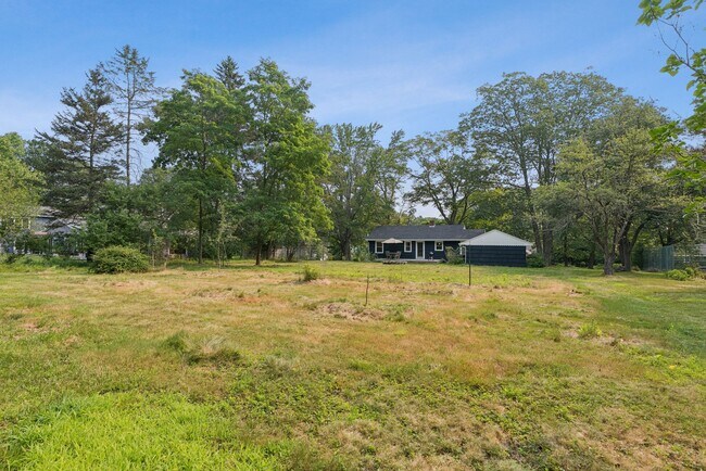 Building Photo - 67 Cutts Rd