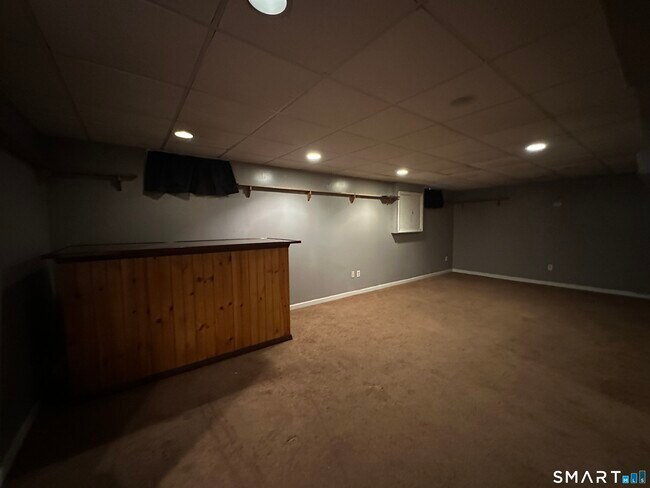 Building Photo - 203 Oakland St