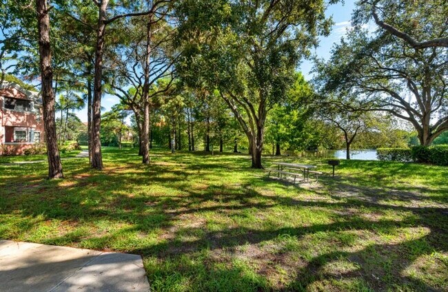 Building Photo - 1055 Crystal Way