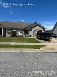 Building Photo - 2525 Saddleback Dr