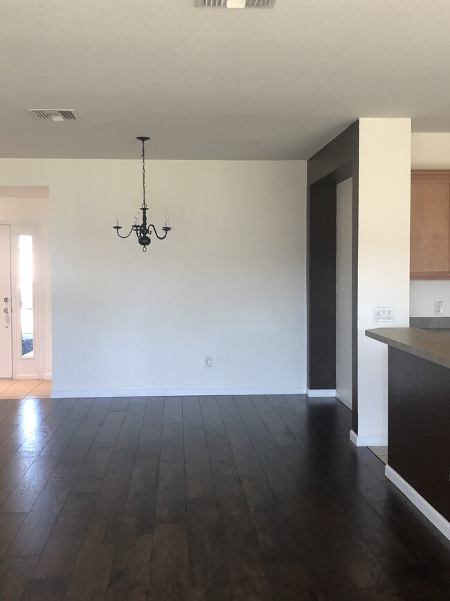 Building Photo - 5768 SW 40th Pl