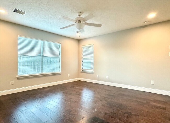 Building Photo - 16026 Arapaho Bend Ln