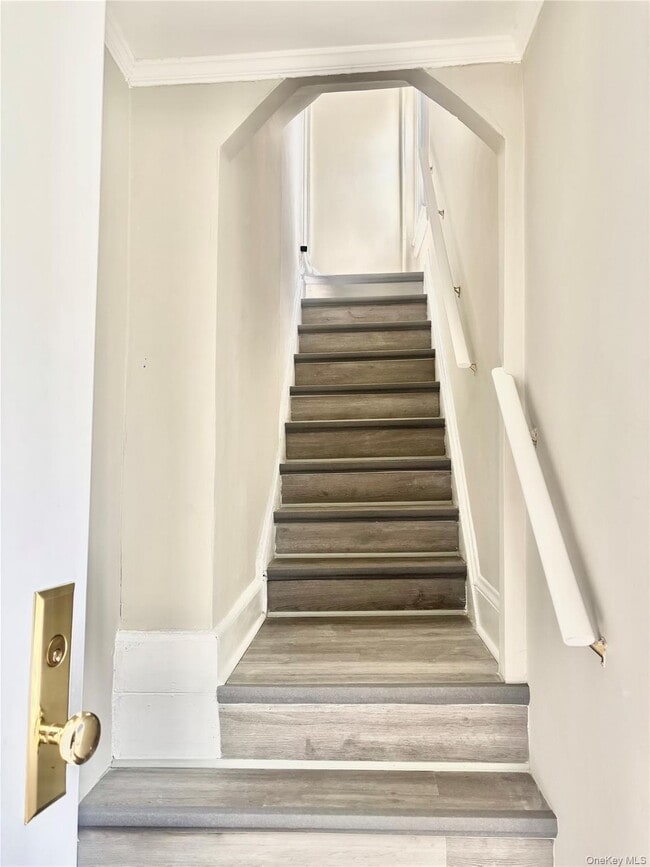 Building Photo - 66 Kenmore Rd