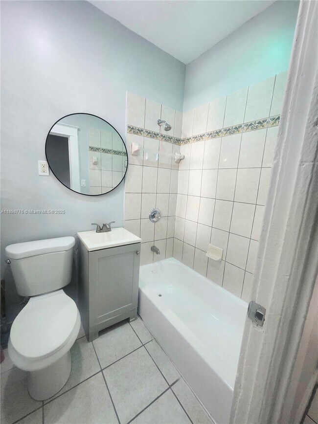 Building Photo - 1507 Meridian Ave