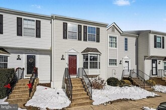 Building Photo - 103 Piccadilly Ln