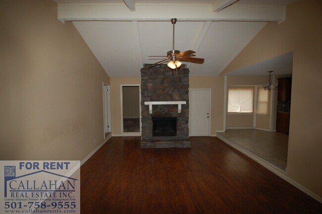 Building Photo - Little Rock 4 Bedroom Home
