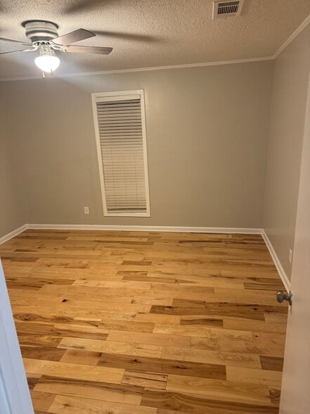 Building Photo - 238 Garrett St