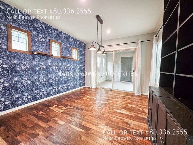 Building Photo - 3345 E Indigo St