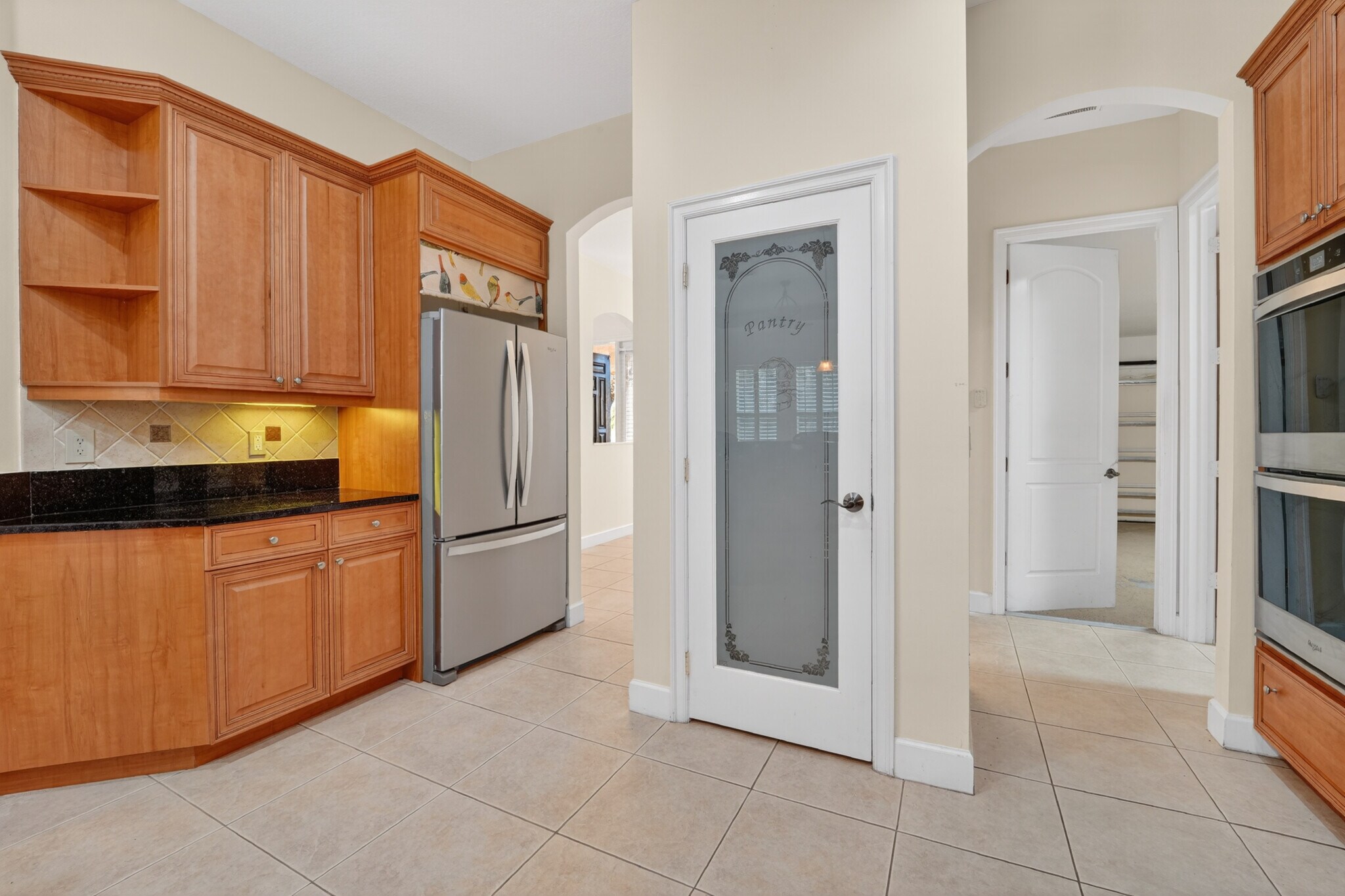 Building Photo - 854 SW Saint Tropez Ct