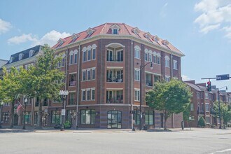 Building Photo - NEW LISTING!!!!!