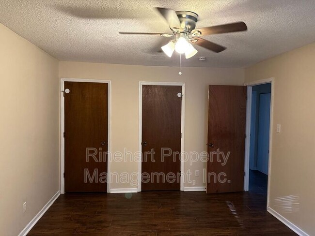 Building Photo - 290 Ratterree Cir