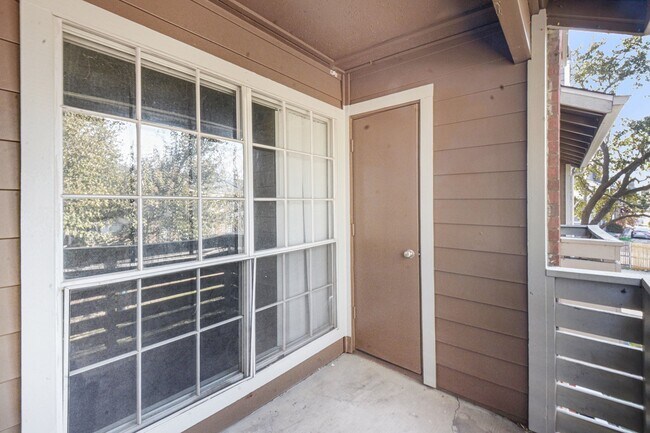 Building Photo - 3623 W Northgate Dr