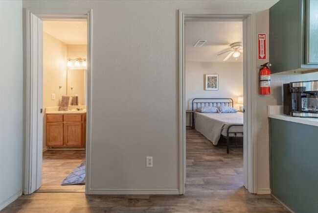 Building Photo - 5705 Greengate Dr