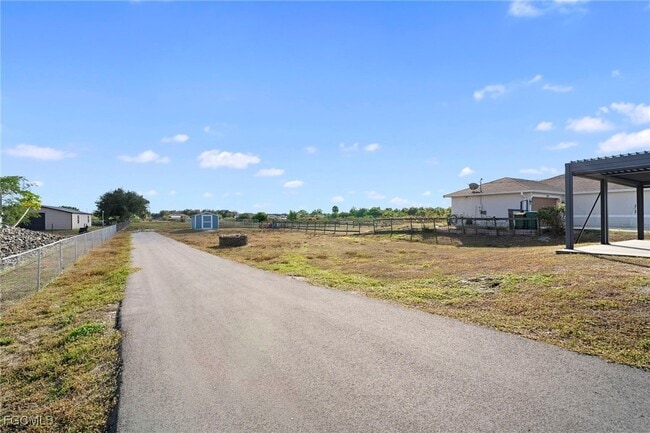 Building Photo - 4080 24th Ave NE