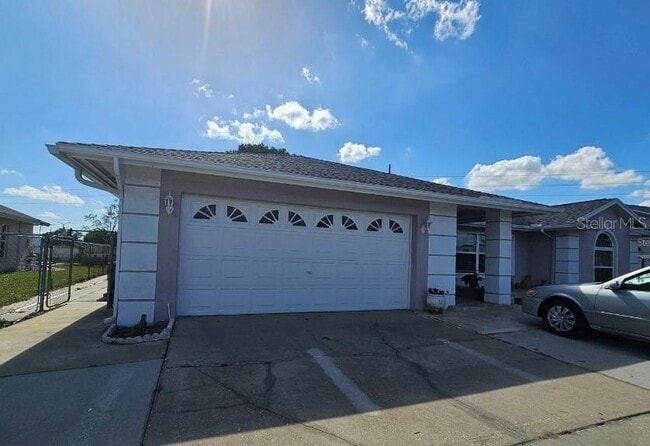 Primary Photo - 12046 Saffron Ct