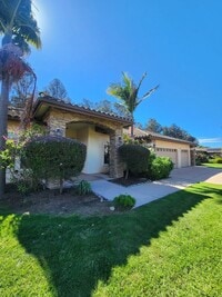 Building Photo - Gorgeous and Spacious 4 Bedroom Home