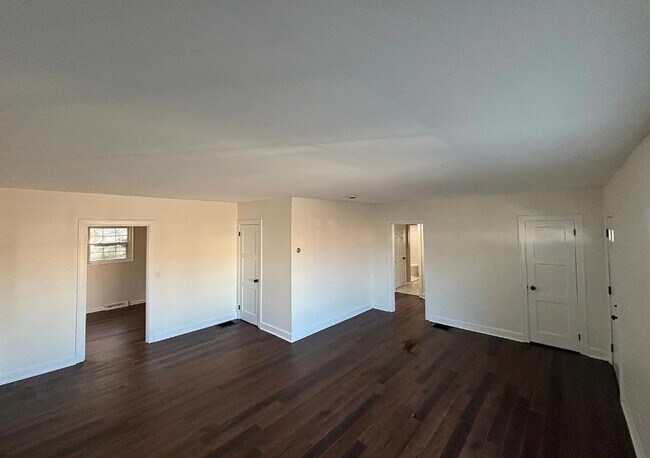 Building Photo - 214 O Bannon Ave