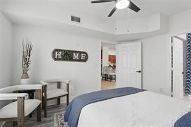 Building Photo - The Grande Downtown - Beautiful 1 bedroom ...