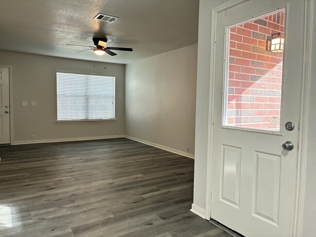 Building Photo - 10331 Marble Crest Dr