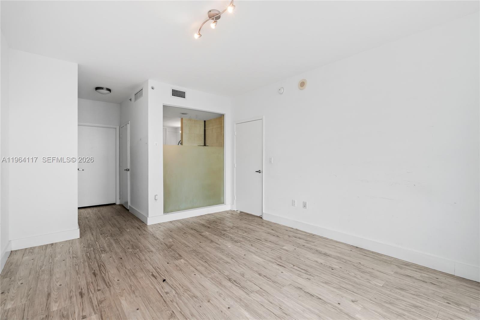 Building Photo - 90 SW 3rd St