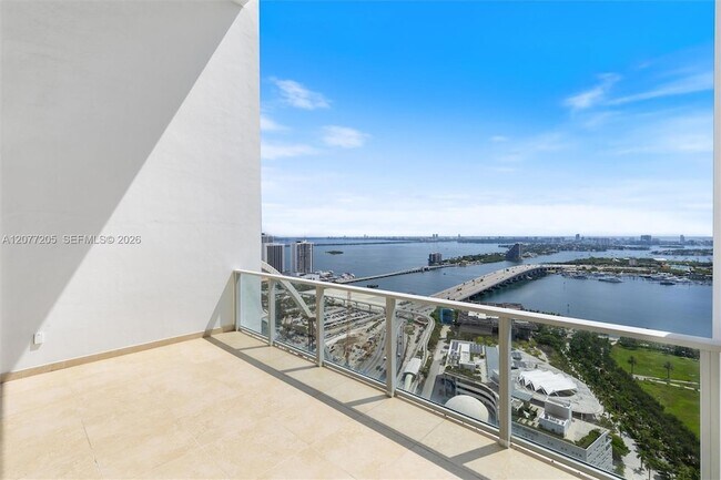 Building Photo - 1040 Biscayne Blvd