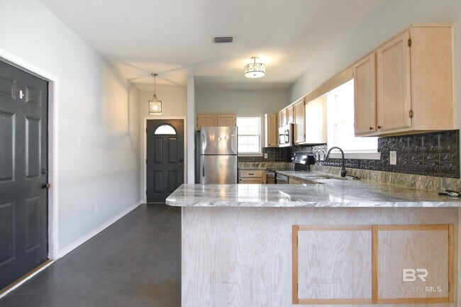 Building Photo - 7943 Audubon Dr