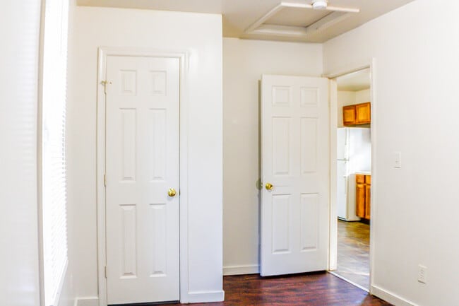 Building Photo - 1026 Stainback St