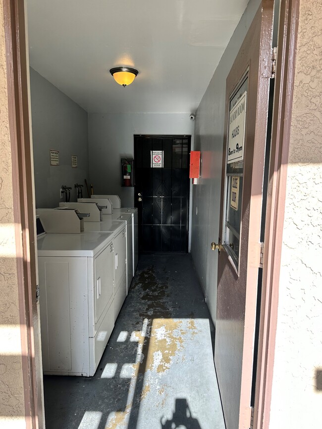 laundry room - Victory