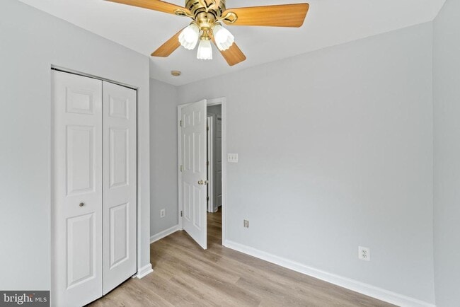 Building Photo - 15743 Viewpoint Cir