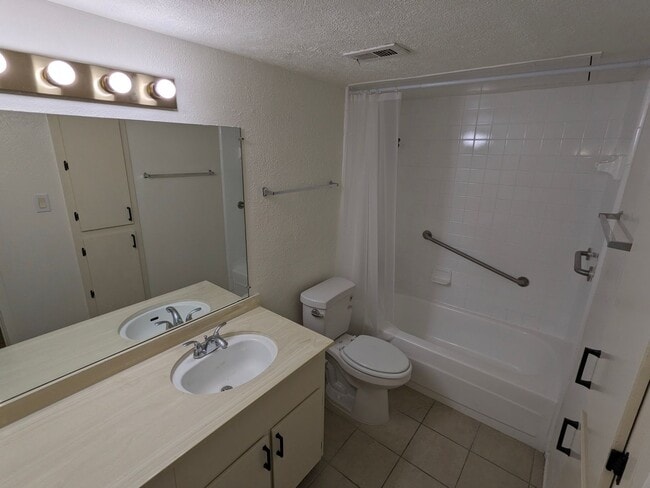 Building Photo - TUCSON - LAS COLINAS