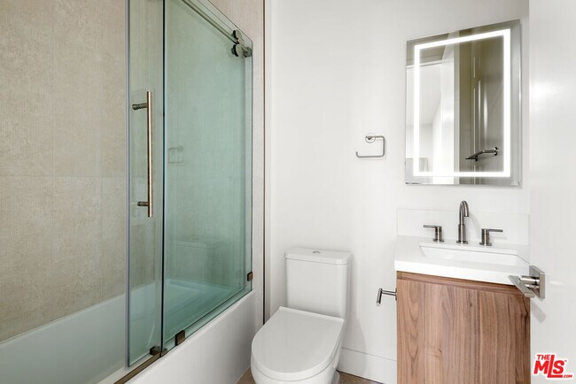 Building Photo - 3657 Regal Pl