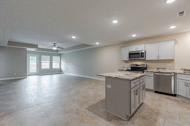 Building Photo - 307 Breckinridge Cir