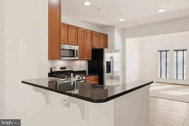 Building Photo - 6625 Latrobe Falls