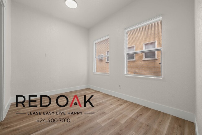 Building Photo - 1409 Magnolia Ave